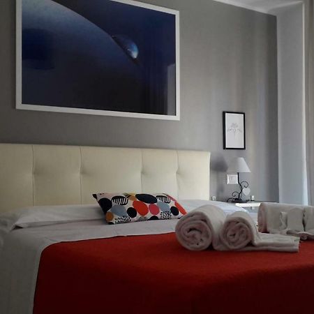 Domus Raffaello Bed & Breakfast Rome Bagian luar foto