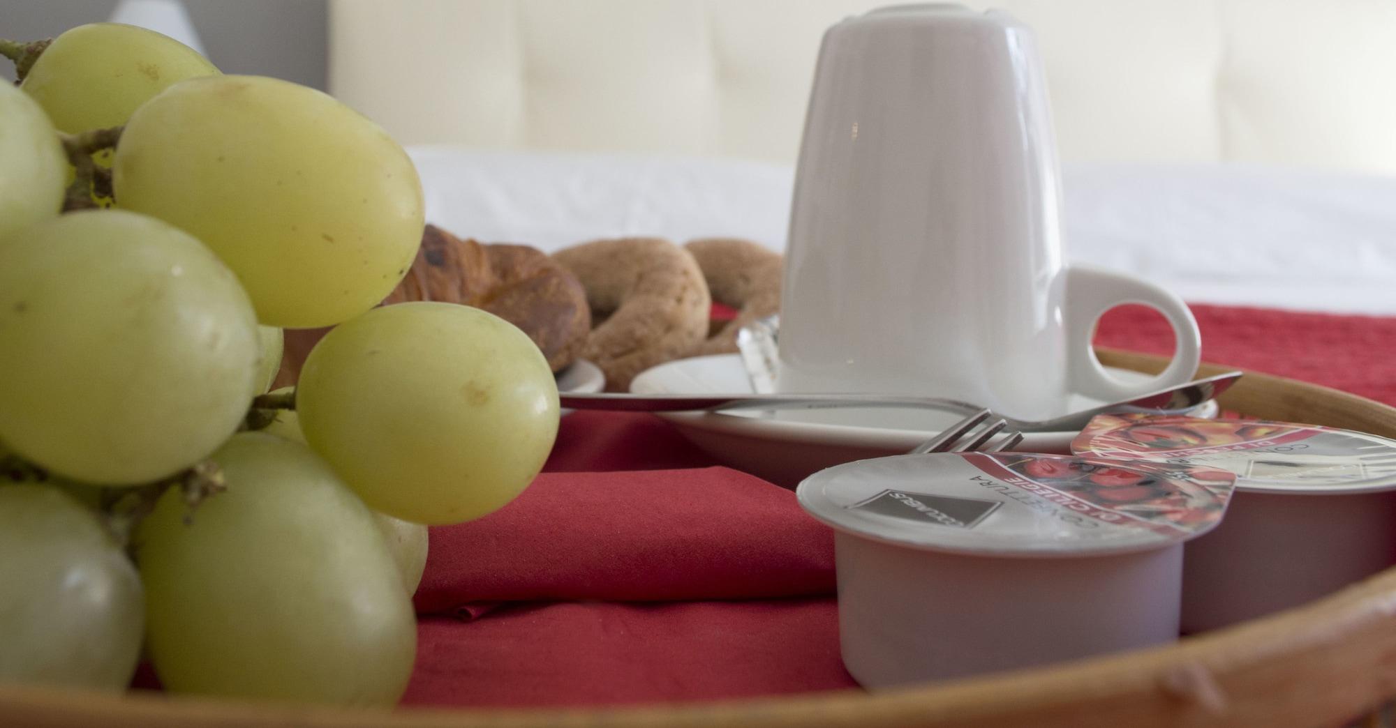 Domus Raffaello Bed & Breakfast Rome Bagian luar foto