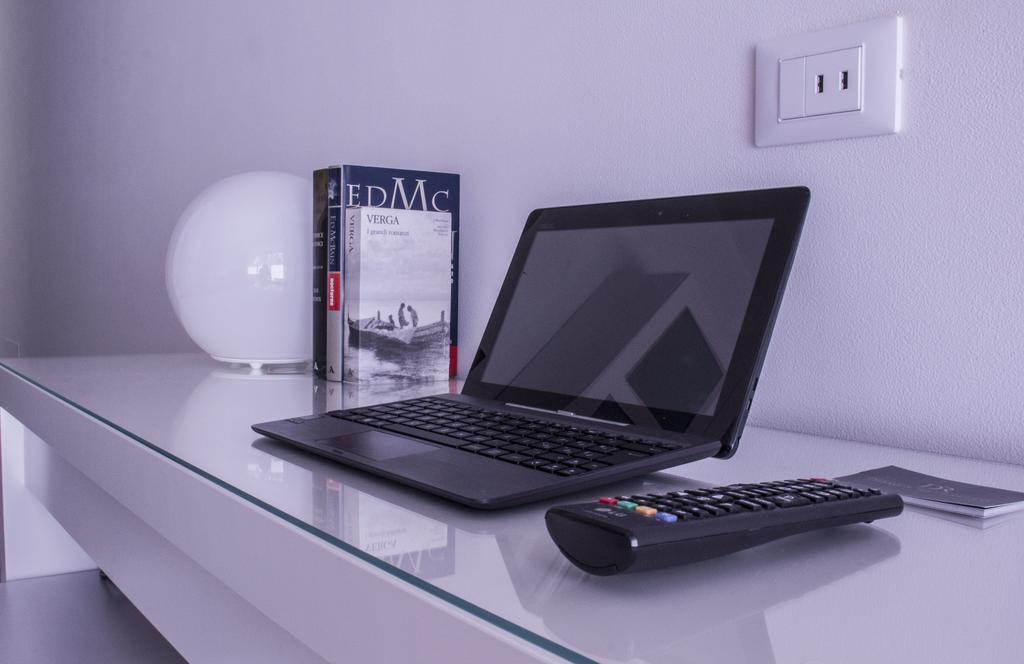 Domus Raffaello Bed & Breakfast Rome Bagian luar foto