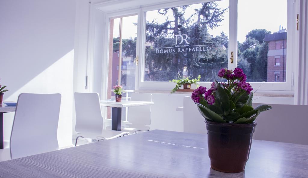Domus Raffaello Bed & Breakfast Rome Bagian luar foto