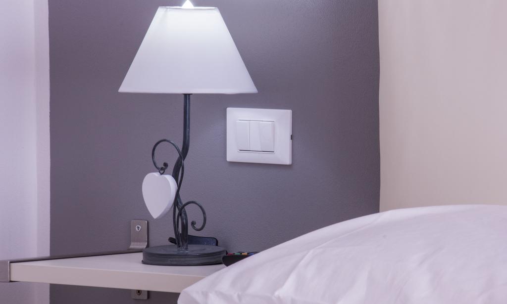Domus Raffaello Bed & Breakfast Rome Bagian luar foto