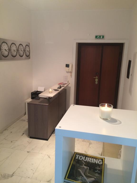 Domus Raffaello Bed & Breakfast Rome Bagian luar foto