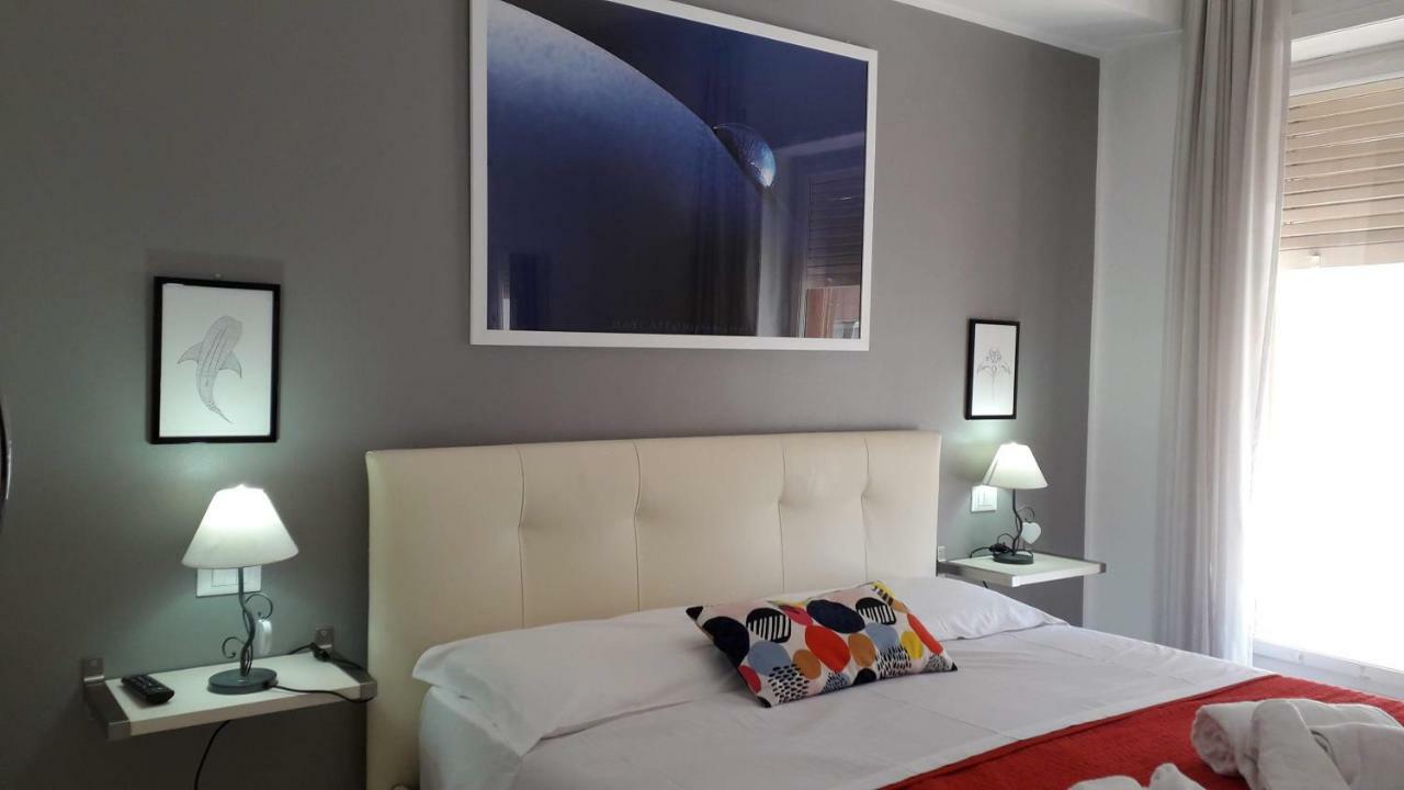 Domus Raffaello Bed & Breakfast Rome Bagian luar foto