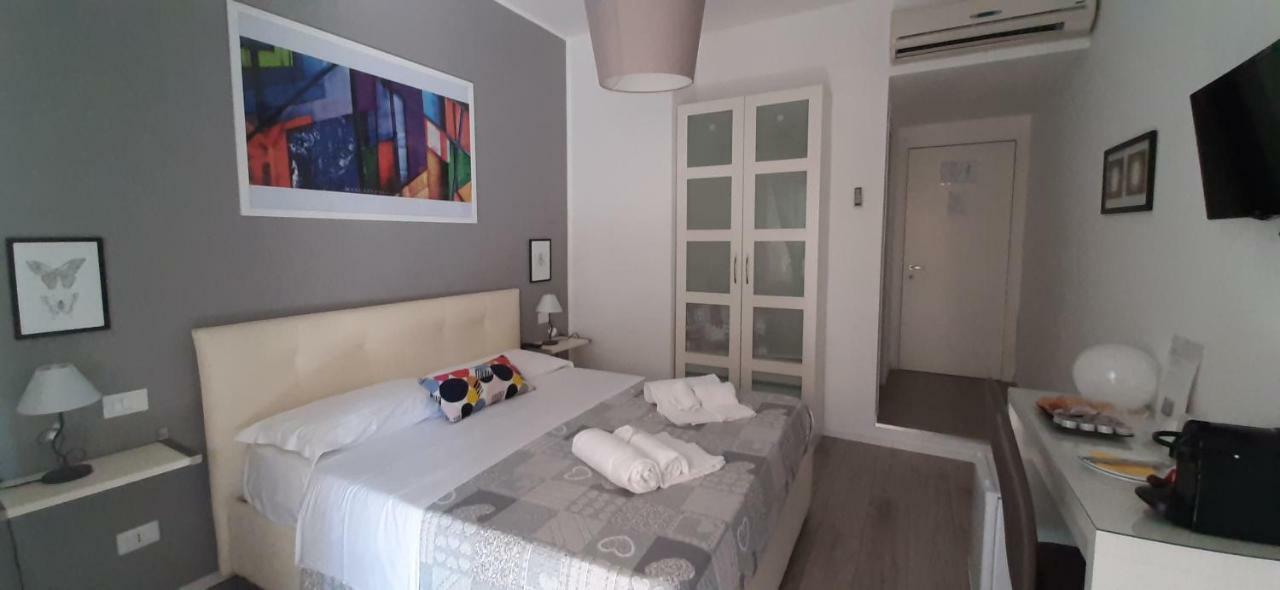 Domus Raffaello Bed & Breakfast Rome Bagian luar foto